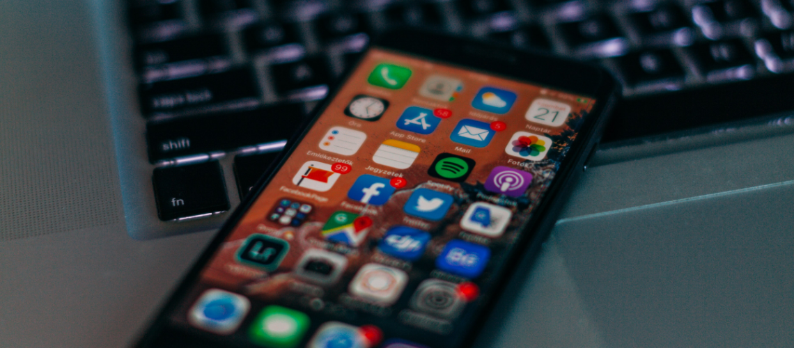 Social Media Phone - Blog